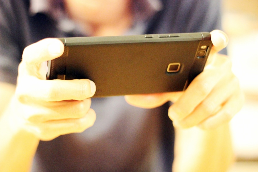 角度の違いでまったく異なる事実が 角度の違いでまったく異なる事実が